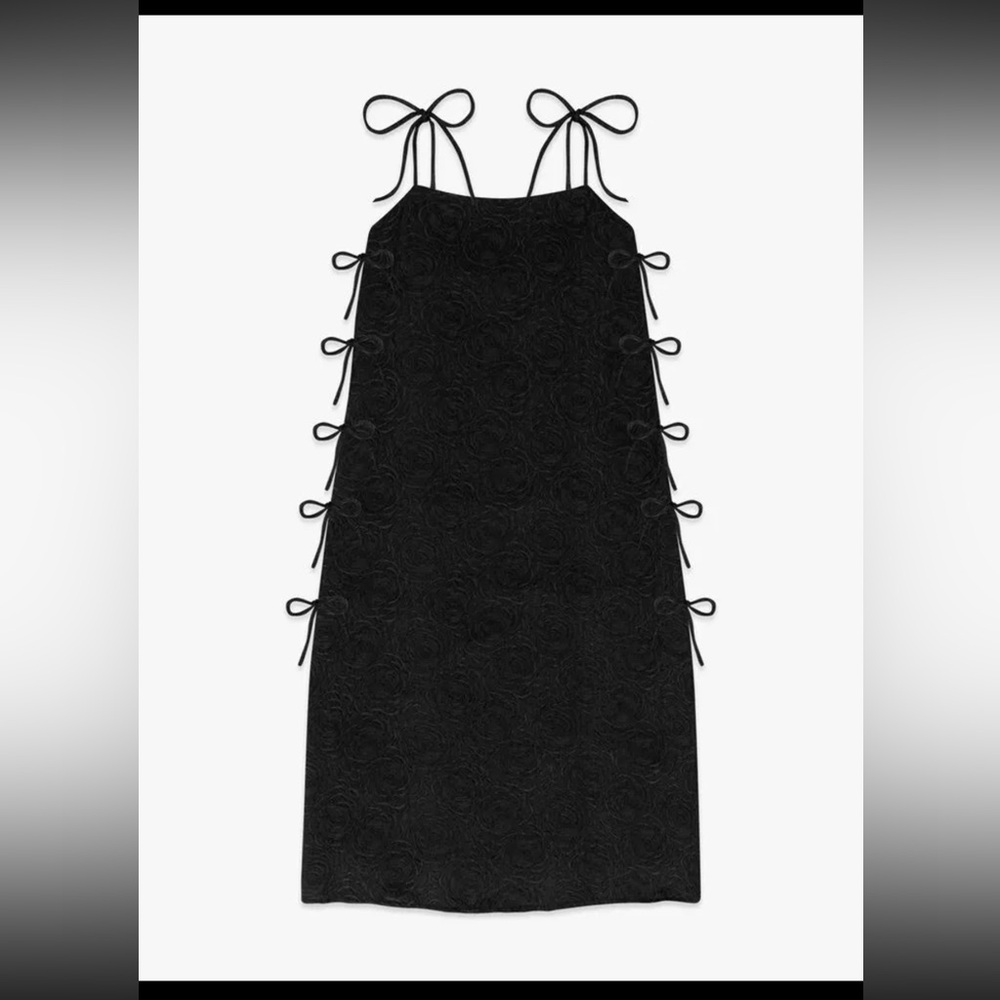 Lisa Says Gah Mar Tie Midi Dress